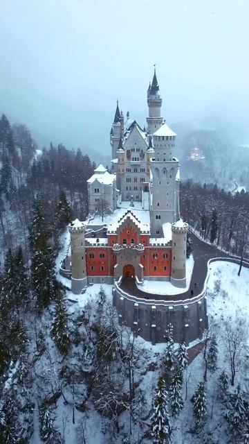 Fredo de Gaultier - The Shadow Became a Silhouette #German #Germany #forest #bastian #castle смотреть онлайн