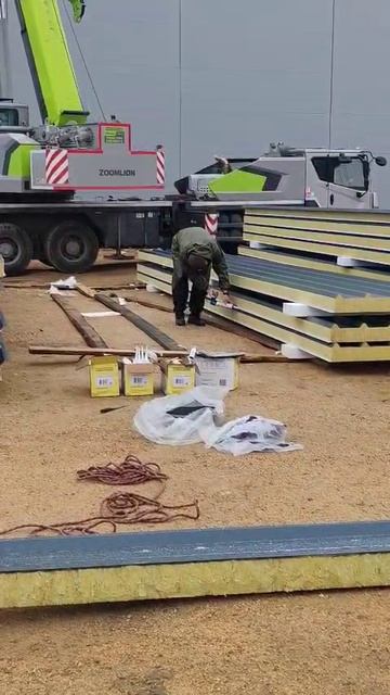 Ангар из сэндвич-панелей