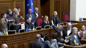 На Украине на фоне грандиозного коррупционного скандала зреет бунт.