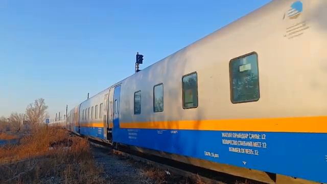 Прибытие Talgo поезда 068 Оскемен-1 - Астана на станцию Шар Жарминский район Область Абай смотреть онлайн