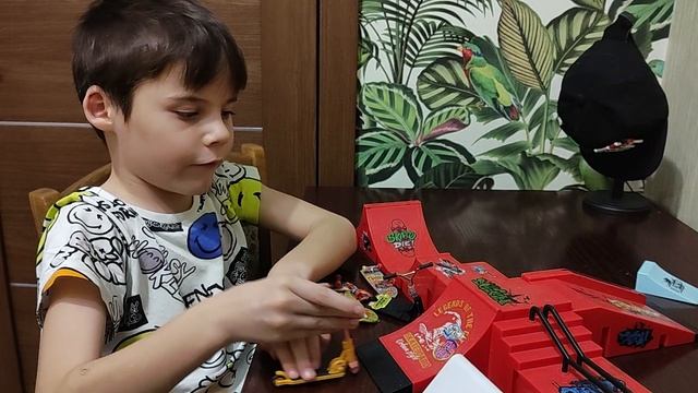 новые Фингер самокат смотреть онлайн