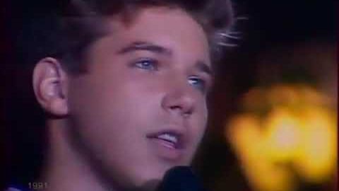 Сергей Чумаков _ Романс_ ( 1991г) _ муз. В. Башенев, сл. А. Шаганов ) смотреть онлайн