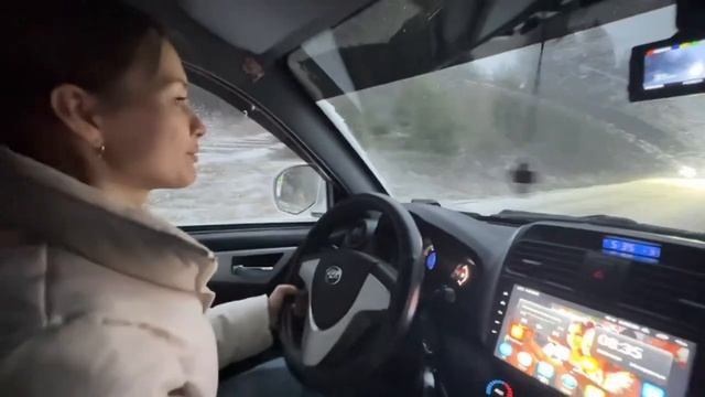 Первый снег | Решили переобуться смотреть онлайн