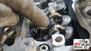 Регулировка клапанов Suzuki RF400 и Bandit