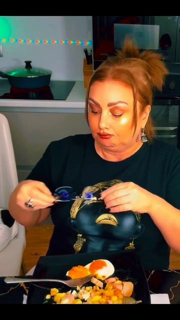 Кучин организм моргает))) смотреть онлайн