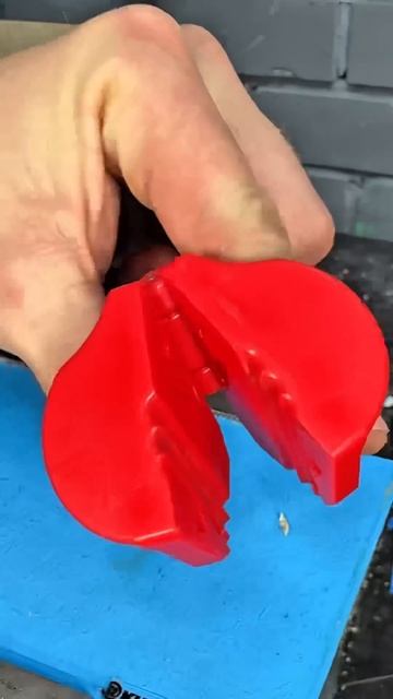 Необычный инструмент для забивания гвоздей😁👌 смотреть онлайн