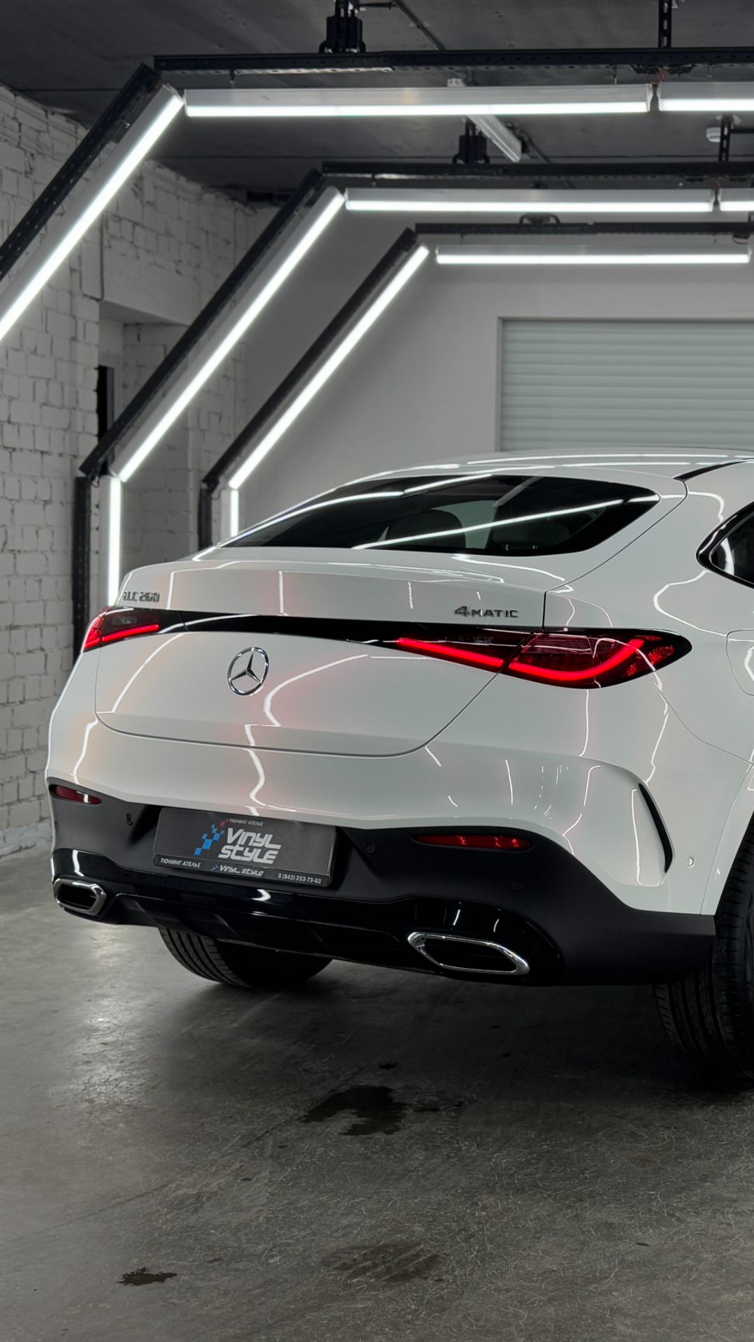 Mercedes GLC Coupe - оклейка белой матовой пленкой с розовыми переливами смотреть онлайн