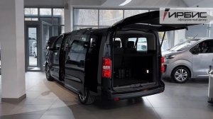 Бизнес-класс для пассажиров: Обзор 7 и 8-местного Peugeot Traveller