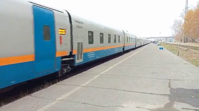 ТЭП33А-0047ТЧЭ-24 Семей 067Т фирменный пойыз Ертіс Өскемен-Астана Вокзал Өскемен-1 смотреть онлайн