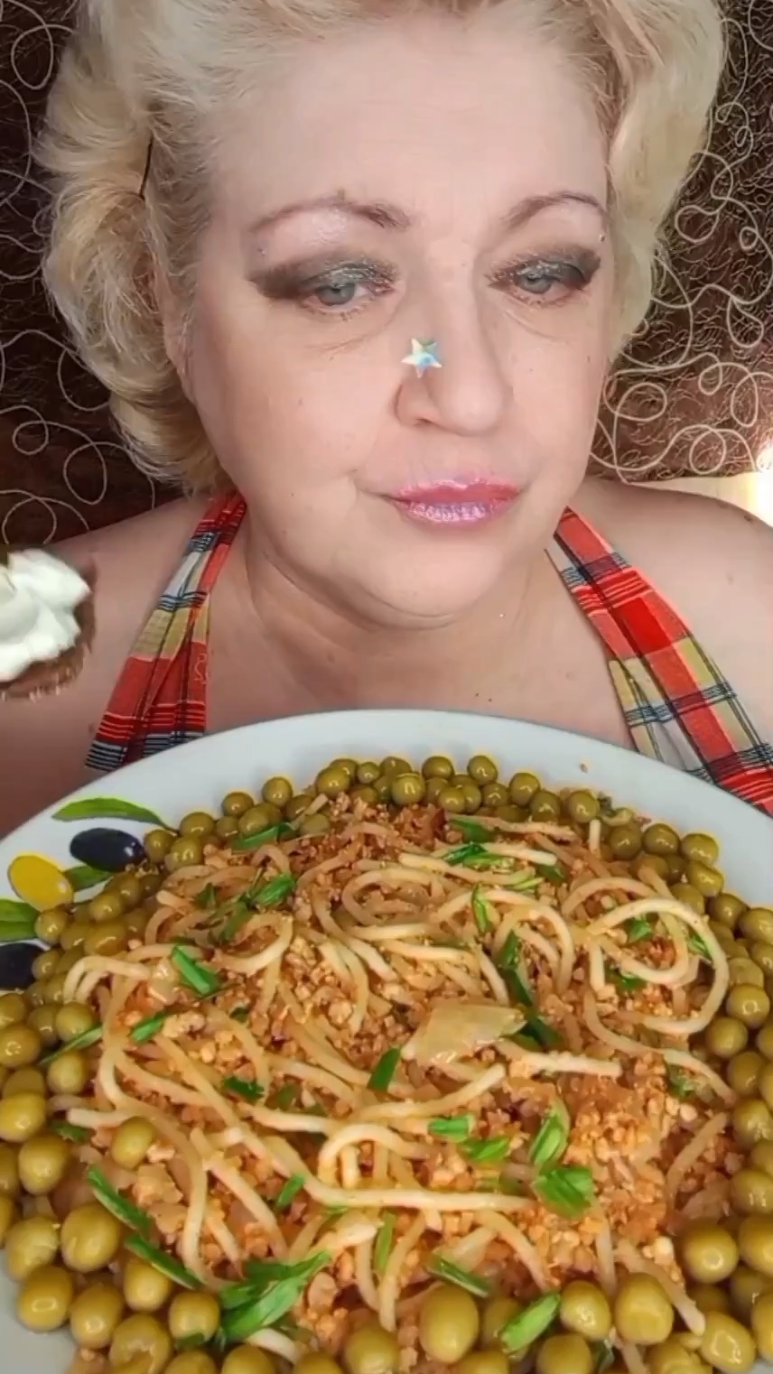 "ПОЧЕМУ БЫ И НЕТ" смотреть онлайн