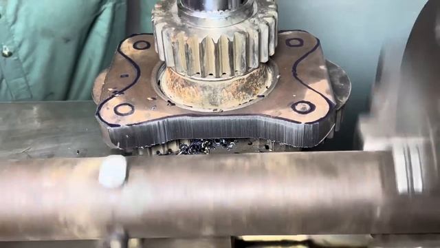 Невероятно! Сломанный рычаг дифференциала полностью восстановлен из цельной железной пластины смотреть онлайн