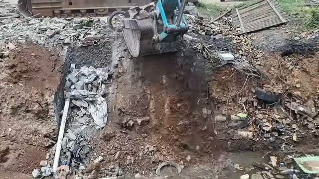 Подготовка к ремонту русла канала. смотреть онлайн