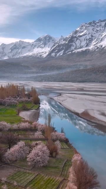 Fredo de Gaultier - Ash Grove #Pakistan #nature #river #mountains #frdg смотреть онлайн