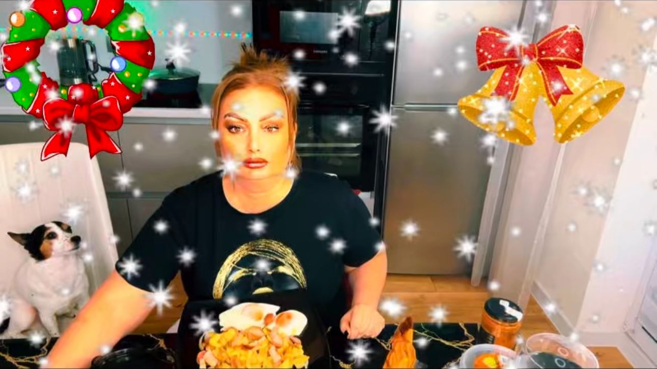 Кто любит со мной покушать, залетай👋Почавкаем и посплетничаем о делах насущных и о Пыжах😉 смотреть онлайн