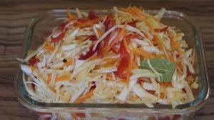 Капуста с болгарским перцем — универсальный салат: ешь сразу или заготавливай!