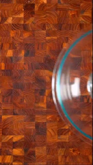 Как кореш с медведем пил