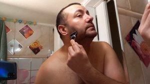 Что живёт на коже человека? Проверил себя под микроскопом — волосы, пот, родинки и борода