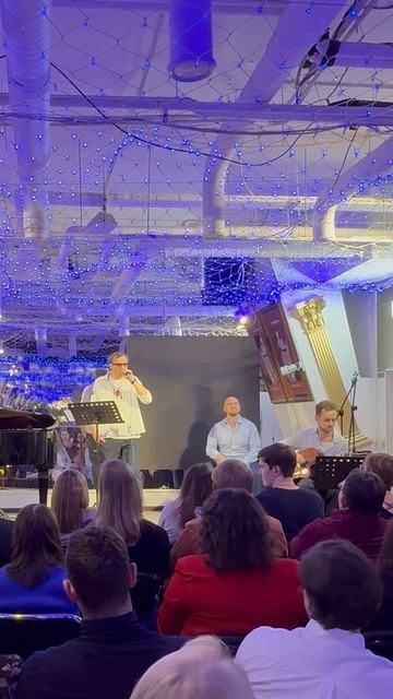 Лев Нейман исполняет кавер на Boyce Avenue “Here Without You