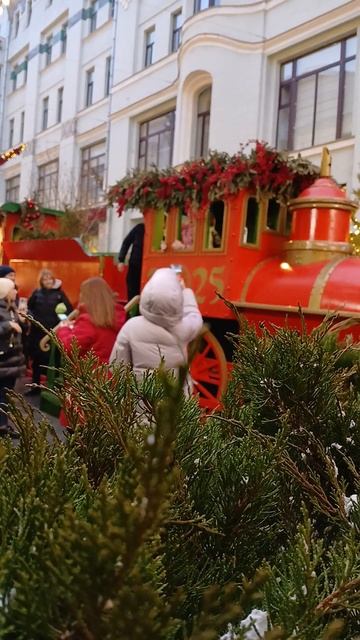 Фотозона "Новогодний поезд" смотреть онлайн