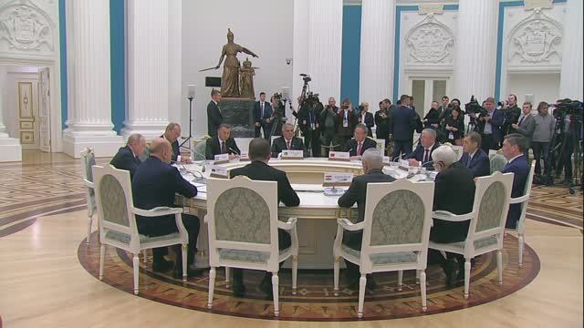 Встреча с главами правительств государств – членов ШОС смотреть онлайн