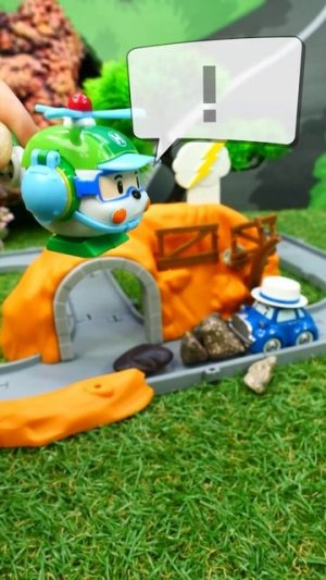 Робокар Поли и его Штаб квартира! 🚓🌲🌳Срочно выезжаем на происшествие в горах! #видеодлядетей