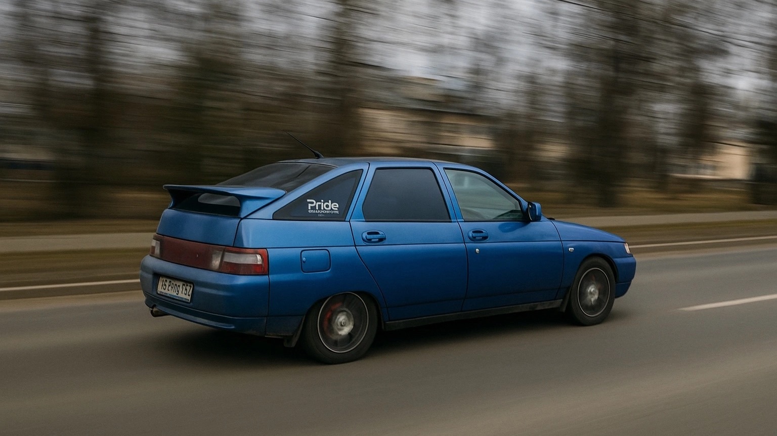 УЧИМСЯ КРАСИТЬ ТАЧКИ В ГАРАЖЕ смотреть онлайн