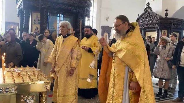 О жертвах дорожно-транспортных происшествий помолимся! смотреть онлайн