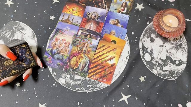 Что он задумал? Гадание на Таро смотреть онлайн