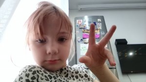 4 способа как пронести сладости в школу