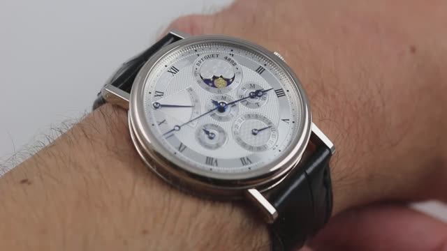 Обзор роскошных часов Breguet Classique 5327