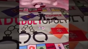 На маркетплейсах обнаружили... «😳😳полию» — это монополия для взрослых, где нужно выкупать здания