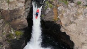 Прыгнул 10ти метровый водопад Куркуре на пакрафте Апач