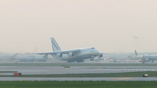 Antonov 124-100 Ruslan UR-82007 смотреть онлайн