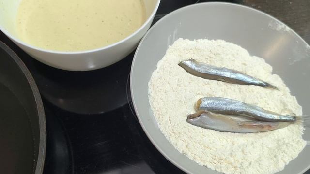 Вкуснейшая жаренная мойва в кляре