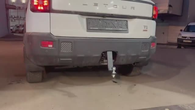 Фаркоп для Jetour T1 с поворотной розеткой и системой антистук