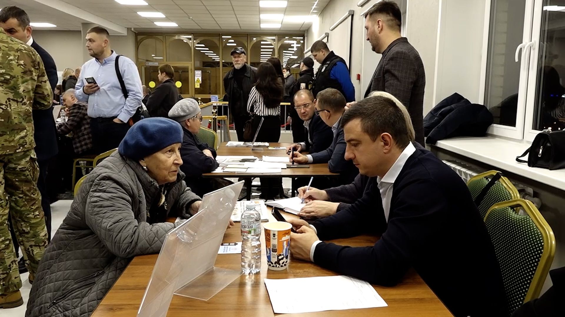 Разговор по делу. Встреча с жителями Дзержинского смотреть онлайн