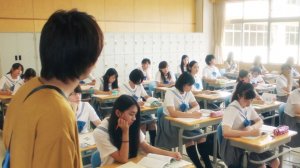 Каждый день РОВНО в 12:15 мир ЗАМИРАЕТ на час, КРОМЕ этого ПАРНЯ! | КРАТКИЙ ПЕРЕСКАЗ ФИЛЬМА