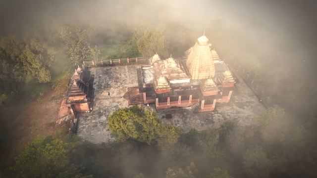 «Айгири Нандини Шри Дурга Стотрам» смотреть онлайн