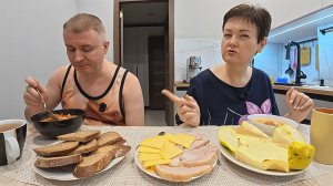 Мукбанг Вован что то от меня СКРЫВАЕТ! Выбрала себе КРАСИВОГО мужа) ОБЪЕДАЕМСЯ вкусным супом на обед