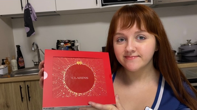 ОТКРЫВАЮ АДВЕНТ CLARINS смотреть онлайн