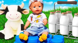 Где взять молоко для БЕБИ БОН? Майя и кукла Лина отправляются на ферму за молоком!