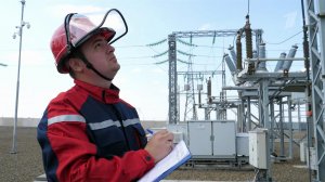 "Россети" по итогам 2025 года планируют подключить 370 тысяч потребителей.