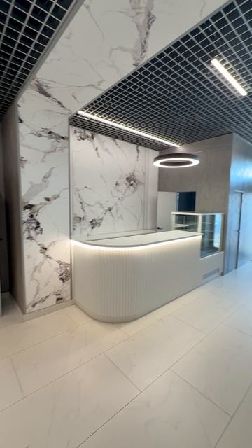 БЦ «МИР», 1 этаж, входная группа