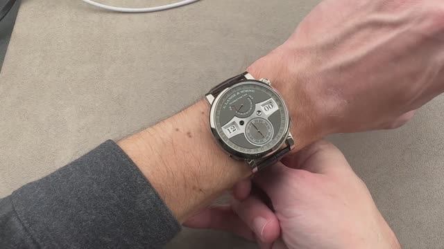 A. Lange & Sohne Zeitwerk Date (148.038)