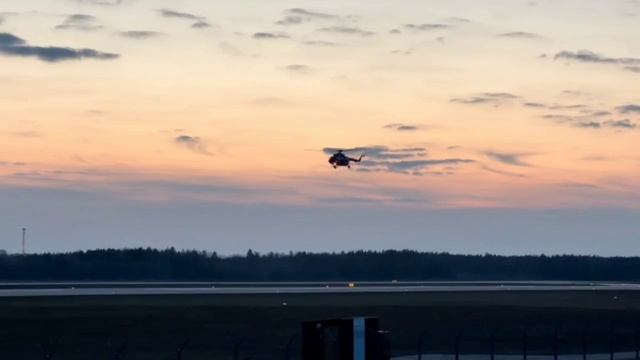 Ми-8 на посадке. смотреть онлайн