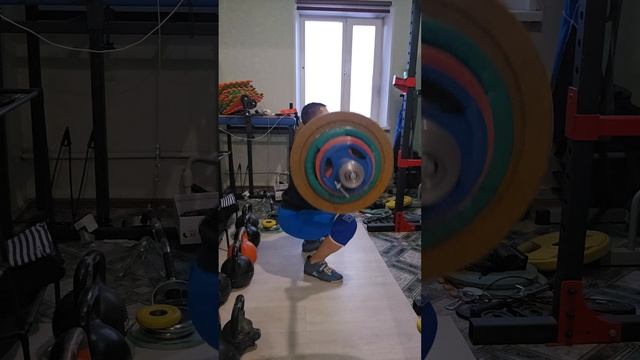 на груди 95,90,85-3×4; 80-1×5,2×6 смотреть онлайн