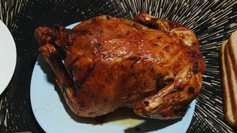Курица в аэрогриле (запеченная целиком) смотреть онлайн