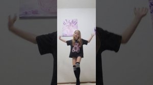 танцую под песню нас не догонят