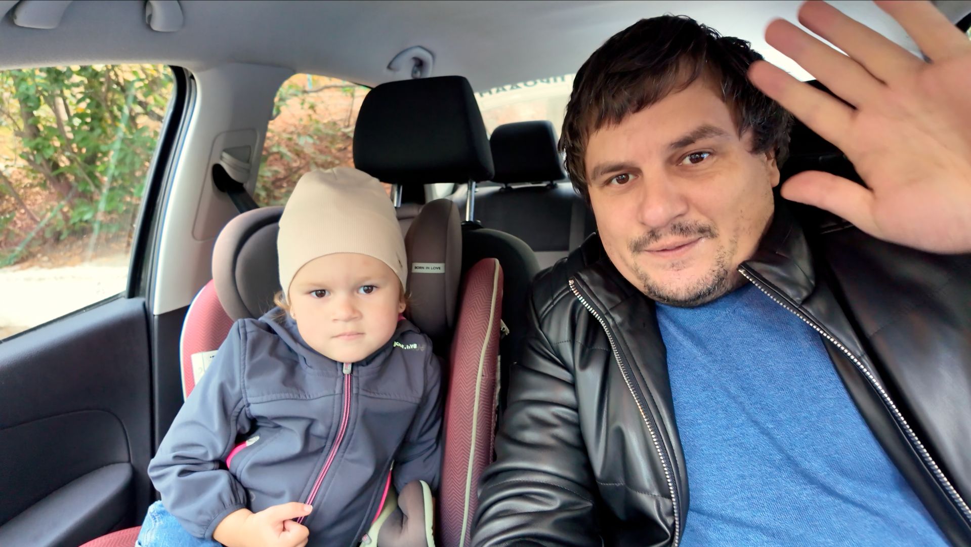 Ялта в ноябре. Гуляем по набережной. смотреть онлайн