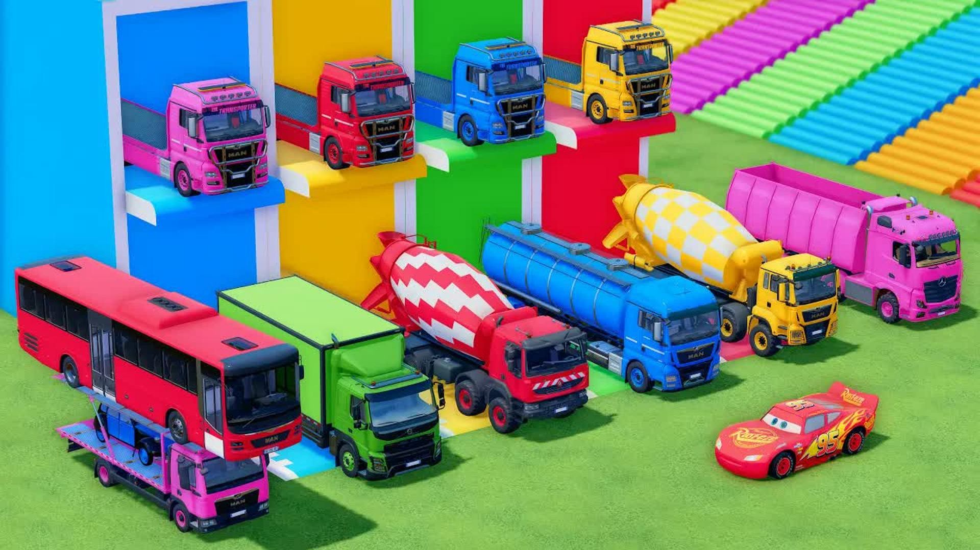 Катаемся на крутых разноцветных машинках и грузовиках из мультиков для детей №26
